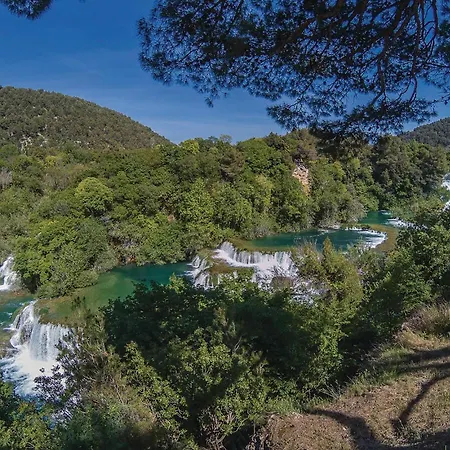 Pet Friendly Stacaravan In With Wifi Kemp Drniš